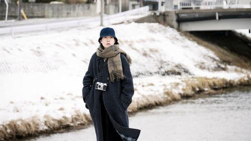 Two Seasons, Two Strangers Bild 3