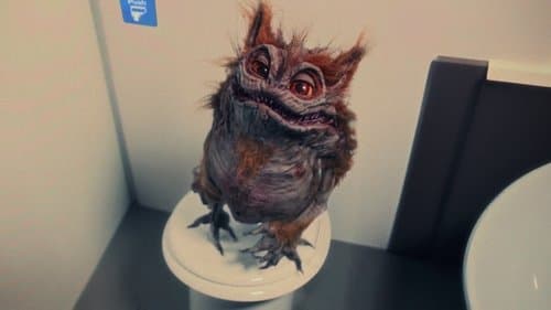 Monster on a Plane Bild 7