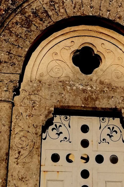 The Cemetery of Sainte-Colombe