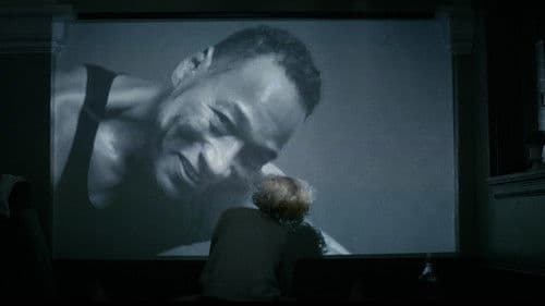 Woman in Deep Bild 4