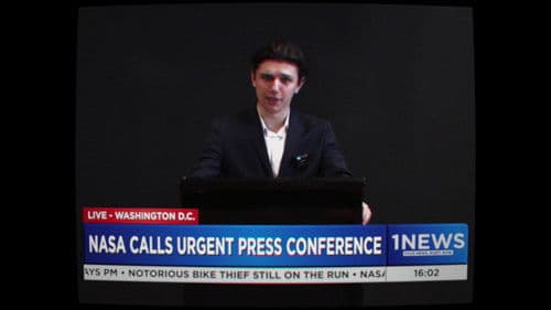 BREAKING: Earth Bild 3