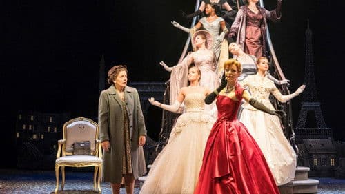 Flowers For Mrs. Harris Bild 1