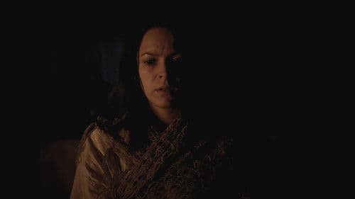 She Lives Alone Bild 1