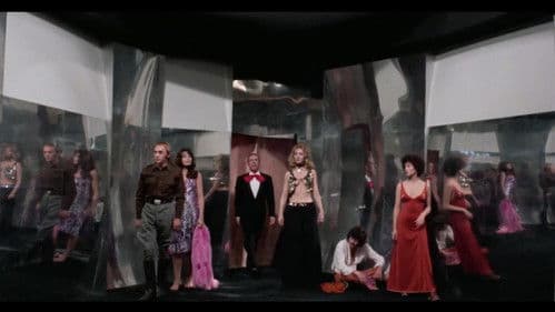 Il prato macchiato di rosso Bild 6