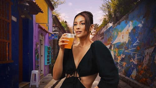 Thirst with Shay Mitchell Bild 3
