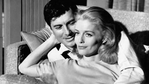 Der nackte Kuss Bild 5