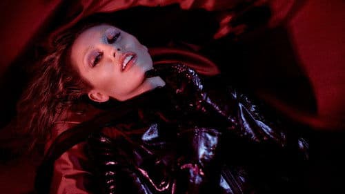 Miley Cyrus: Something Beautiful Bild 6