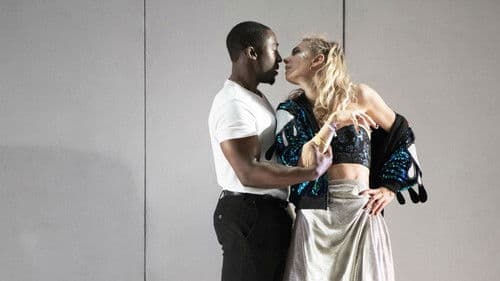 National Theatre Live: Julie Bild 1