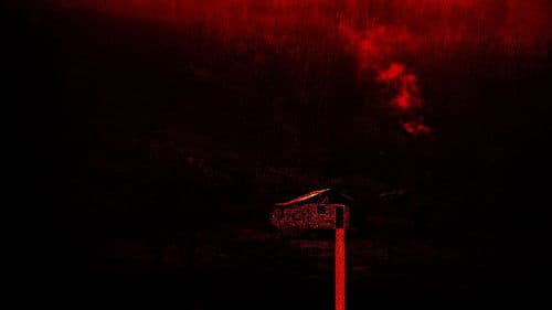 What Lies Below Bild 1