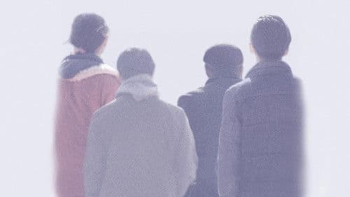 An Elephant Sitting Still Bild 1