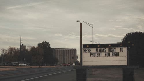 The Past Is Never Dead Bild 1