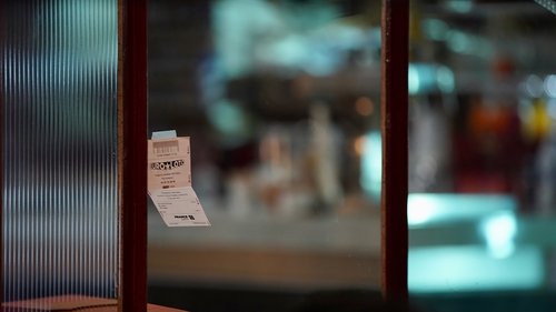 No One Will Know Bild 3