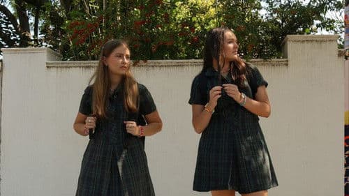 Apart We Grow Bild 2