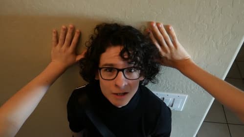 There Are Aliens in Phoenix Bild 4