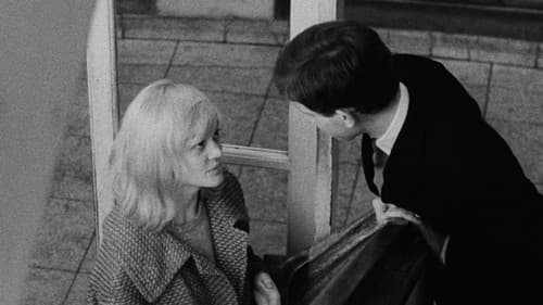 Die Liebe einer Blondine Bild 2