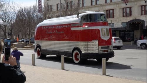 Miracle At Beaverdam - The Restoration of Futurliner No. 10 Bild 1