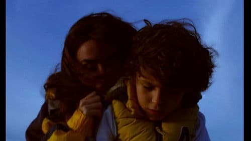 Una mujer frente al mar Bild 1