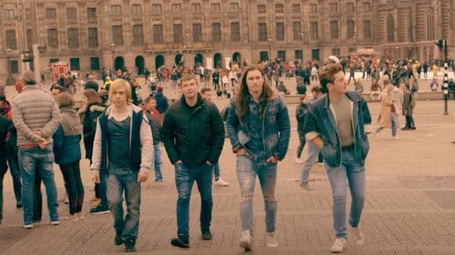 Low Flyers: The Europe Trip Bild 4