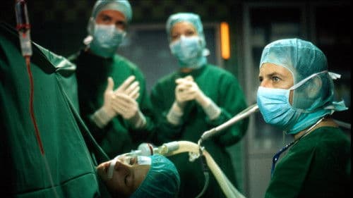 Alphateam – Die Lebensretter im OP Bild 1