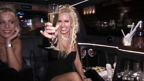 Playboy: Inside the Playboy Mansion Bild 8