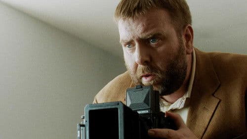 Lügen und Geheimnisse Bild 6