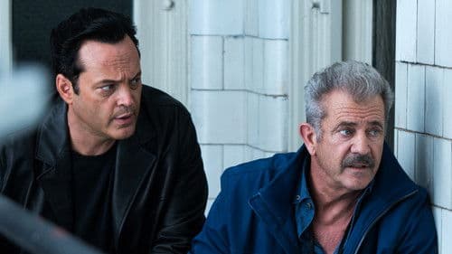 Dragged Across Concrete Bild 5