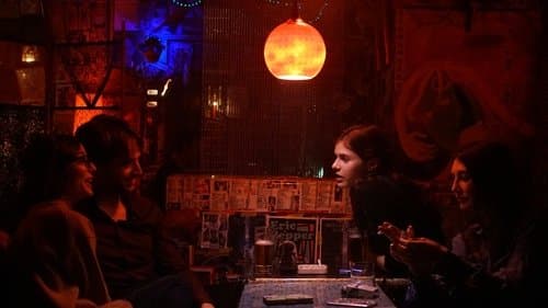 Lost Girls & Love Hotels Bild 2