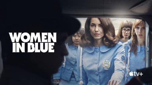 Women in Blue Bild 2
