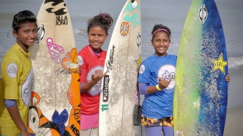 Bangla Surf Girls Bild 1