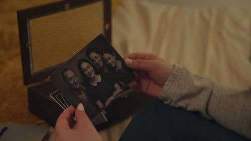 Love is Stronger Than Hate Bild 3