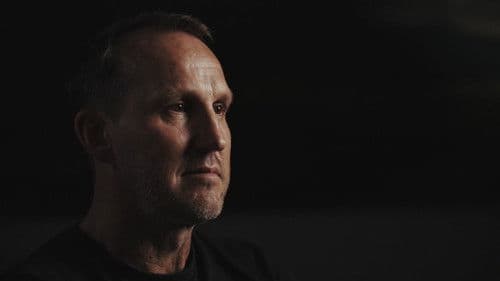 The Kick That United A Nation Bild 4