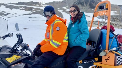 Polar Opposites Bild 2