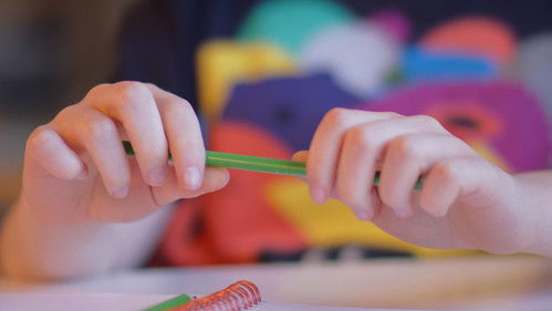 Breaking Pencils Bild 7