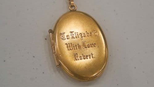 Legend of the Lost Locket Bild 4