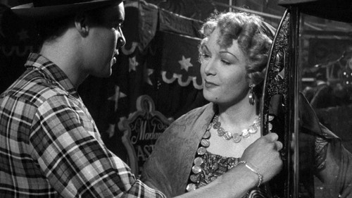 The Woman in Question Bild 3