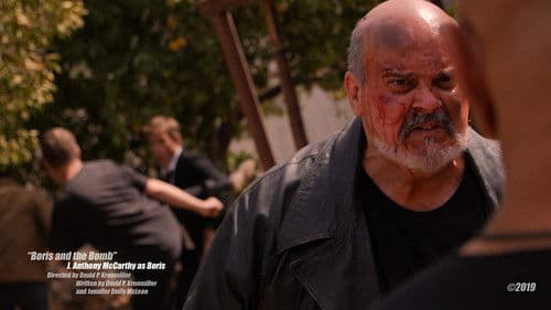 Boris and the Bomb Bild 1
