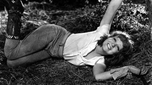 Call Her Savage Bild 3