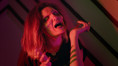 Burn the Bitch Bild 1