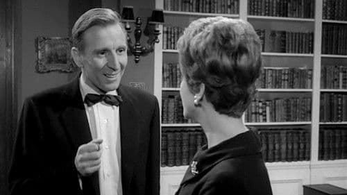 Man at the Carlton Tower Bild 1