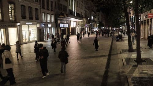 Sous surveillance Bild 1