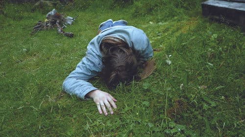 Between The Living & The Dead, The Lovers Reside Bild 5