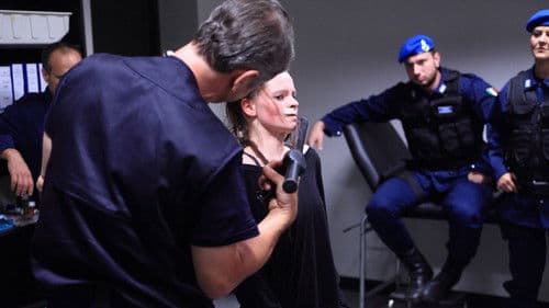 Diaz - Don't Clean Up This Blood Bild 4