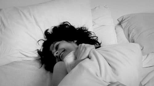 Alice na Cama Bild 1