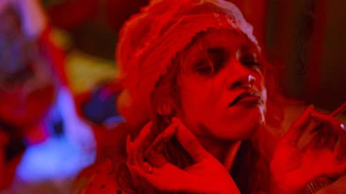 Rihanna: Bitch Better Have My Money Bild 1