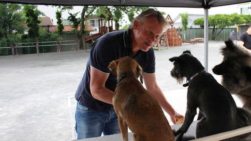 Man & Beast with Martin Clunes Bild 1