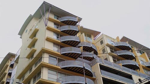 A Living Hell: Apartment Disasters Bild 1