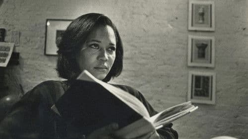 She Must Be Seeing Things Bild 3