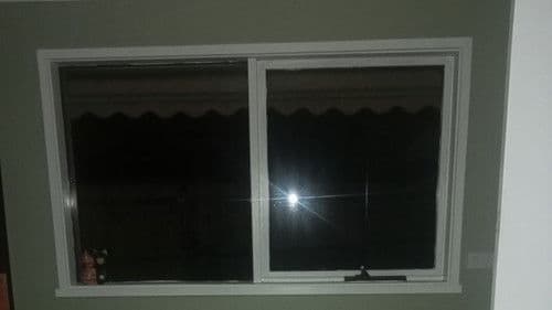 The man in the window Bild 1