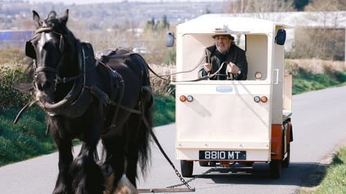 The Three Urns Bild 1