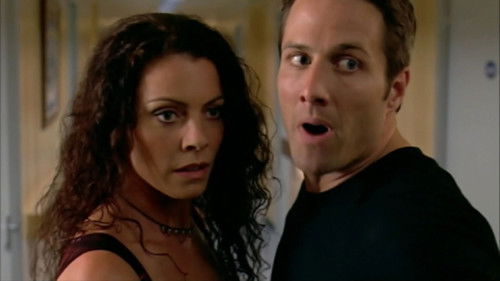 Attack on the Queen Bild 1